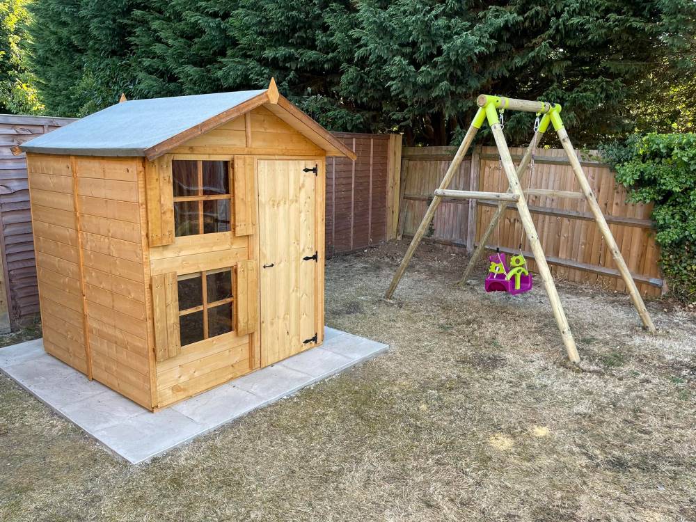 Dolls house & swing after